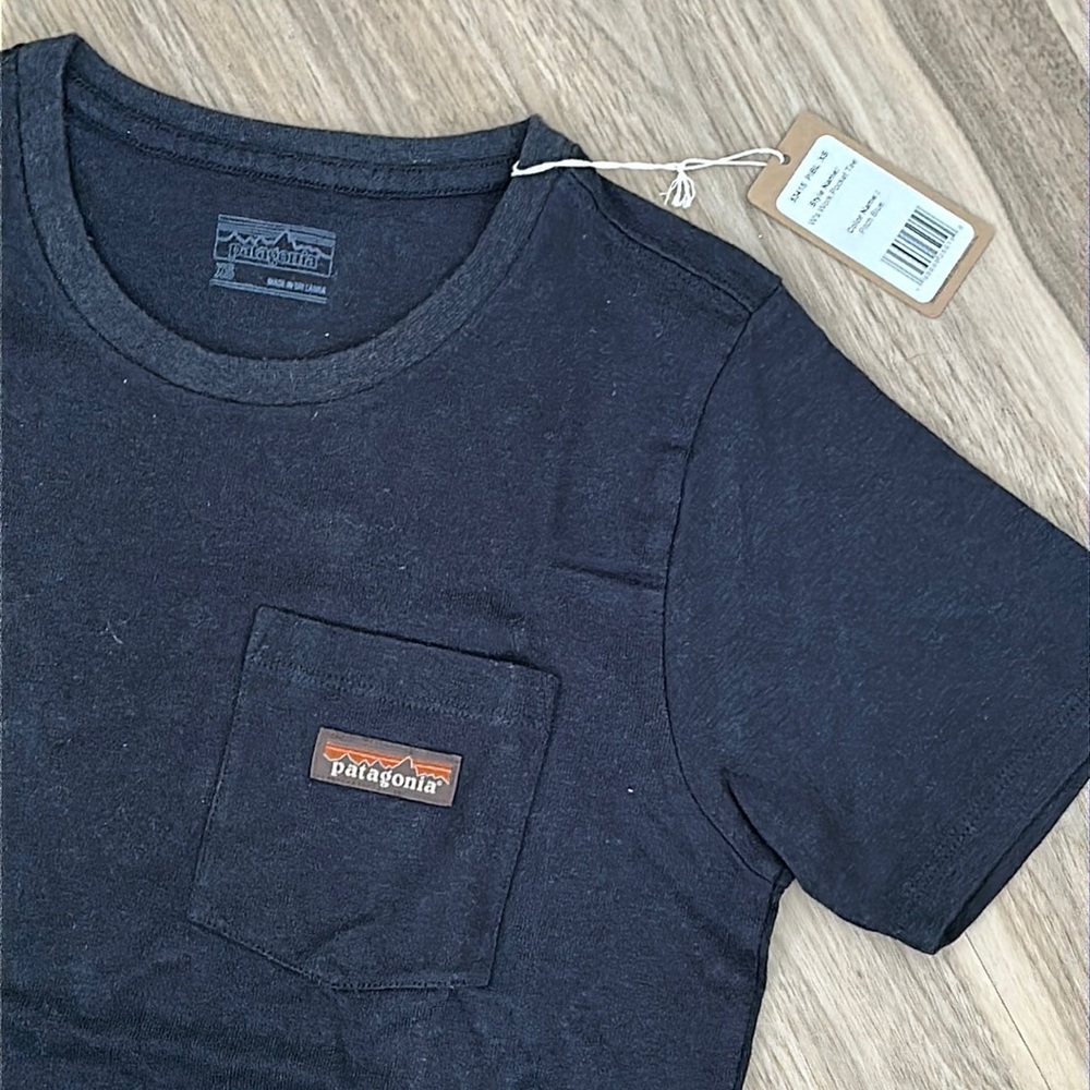 Patagonia women’s work pocket tee